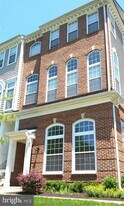 12332 Rollys Ridge Ave, Unit 2105 in Upper Marlboro, MD - Building Photo