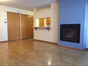 1925 Southcross Dr W in Burnsville, MN - Building Photo - Building Photo