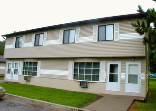 Meadow Ridge Townhomes in Carbondale, IL - Building Photo - Building Photo