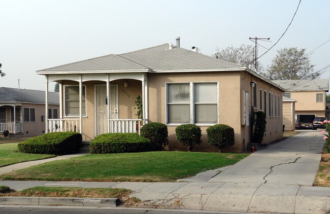 931 N Inglewood Ave in Inglewood, CA - Foto de edificio - Building Photo