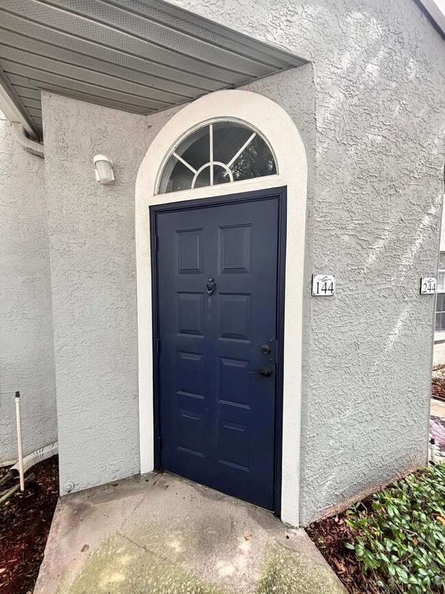 1613 Columbia Arms Cir in Kissimmee, FL - Building Photo - Building Photo