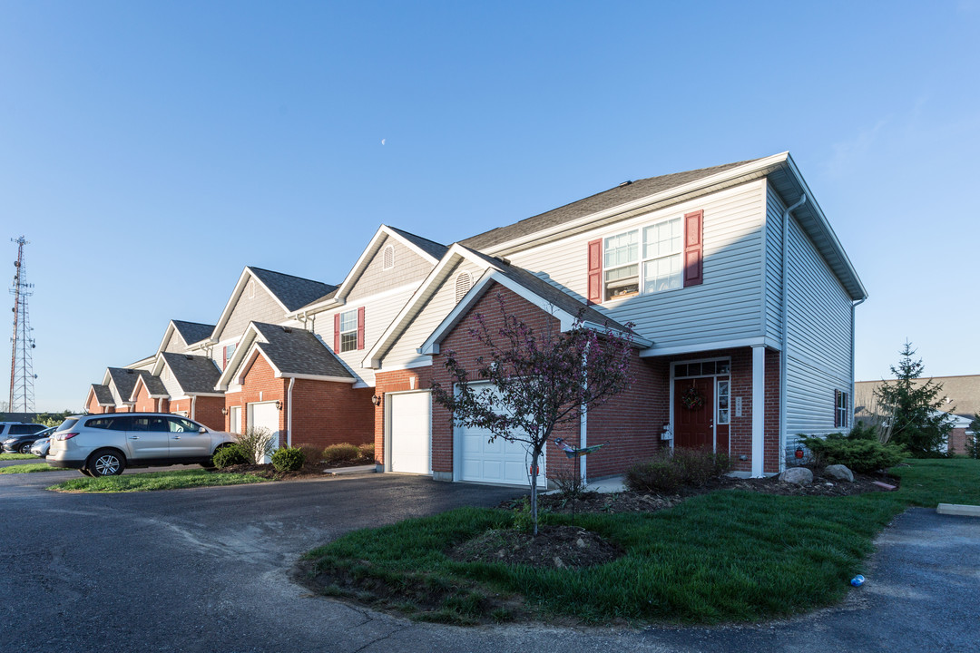 Buckeye Crossing in Massillon, OH - Building Photo