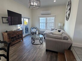 326 E Walnut St in Long Beach, NY - Building Photo