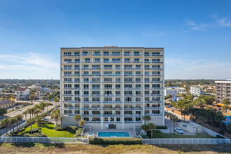 Oceania Condominiums in Jacksonville Beach, FL - Building Photo - Building Photo