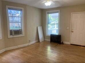 1025 E Gorham St, Unit #1 in Madison, WI - Foto de edificio - Building Photo