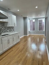 2002 W 21st Pl in Chicago, IL - Building Photo - Building Photo