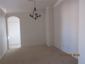3915 E Nicole Ave in Kingman, AZ - Building Photo - Building Photo