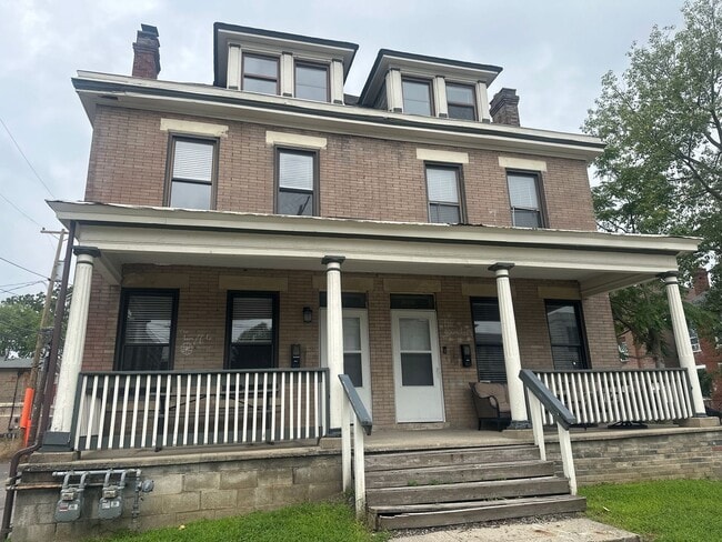 property at 1555 Hunter Ave