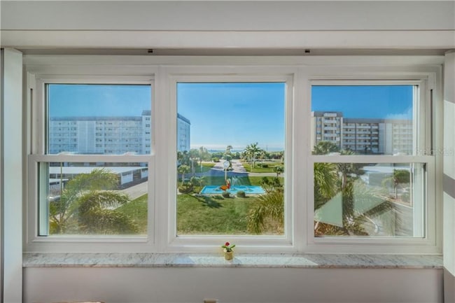 8 Glencoe Pl in Dunedin, FL - Building Photo - Building Photo