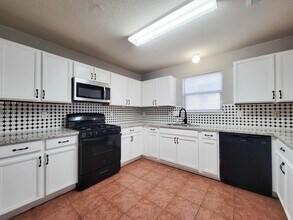 16306 Kendons Way Ln in Cypress, TX - Building Photo - Building Photo