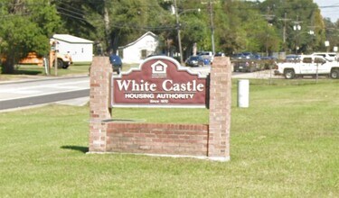 33095 Bowie St in White Castle, LA - Building Photo - Building Photo