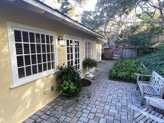580 Viejo Rd in Carmel, CA - Building Photo - Building Photo