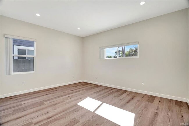 property at 124 N Florence St