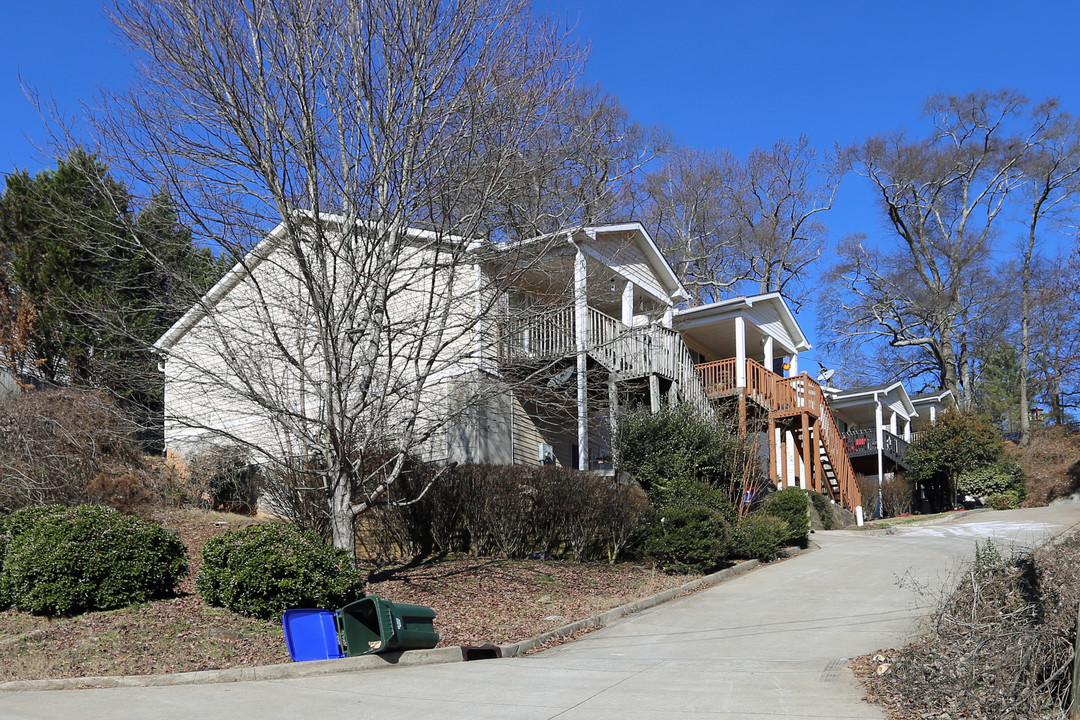 66-68 Oxbo Rd in Roswell, GA - Building Photo