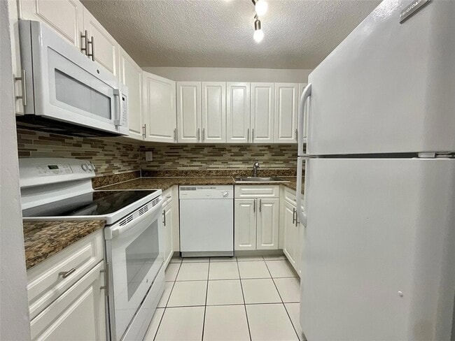 property at 9517 Fontainebleau Blvd