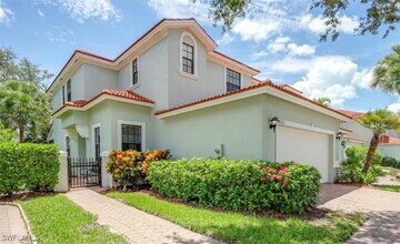 15002 Summit Pl Cir in Naples, FL - Building Photo - Building Photo