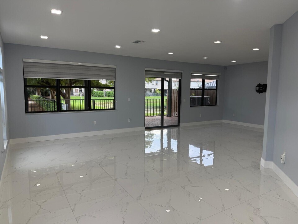 11300 SW 236th Ln in Homestead, FL - Building Photo