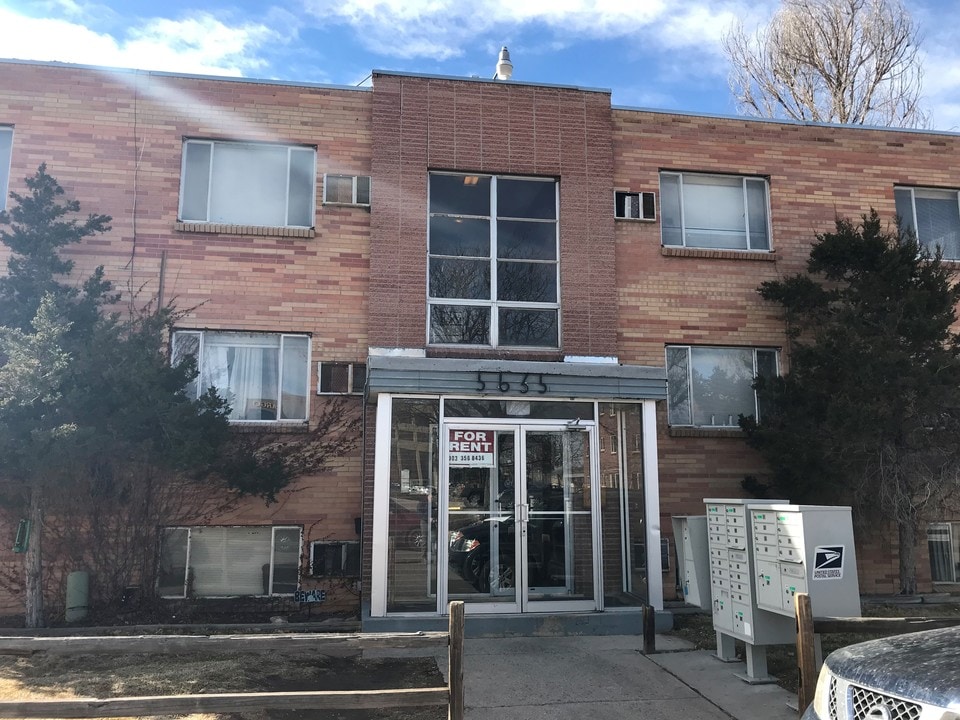 Silver Leaf Apartments in Littleton, CO - Building Photo