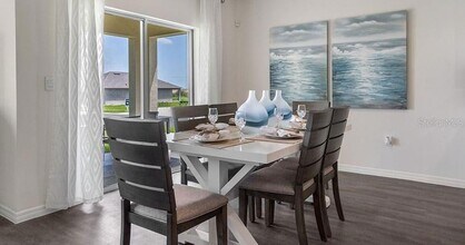 2429 Maidens Bluff Ave in Davenport, FL - Building Photo - Building Photo