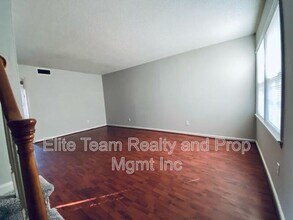 4657 Old Lantern Way in Charlotte, NC - Building Photo - Building Photo