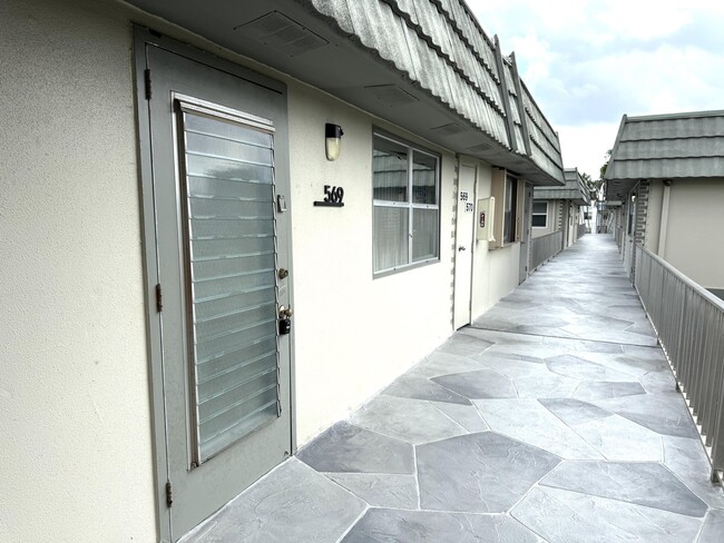 569 Monaco Way in Delray Beach, FL - Building Photo - Building Photo