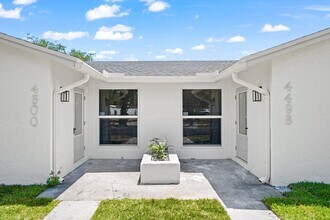 4500 NW 2nd Ave in Boca Raton, FL - Building Photo - Building Photo