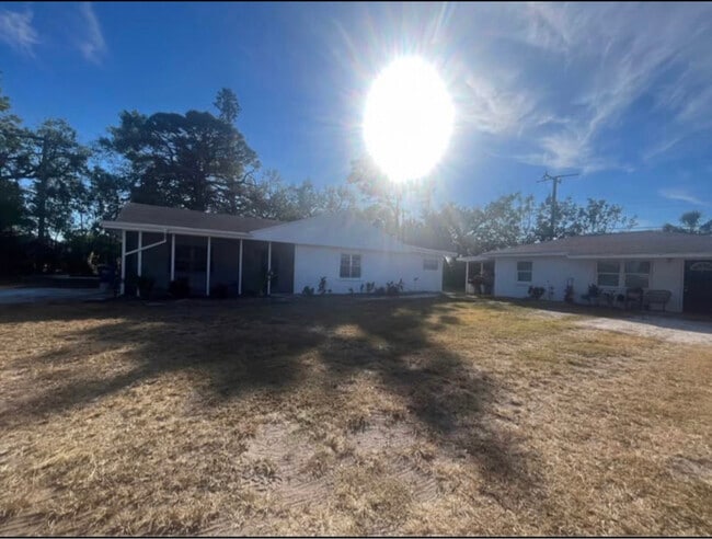 1716 63rd Ave W in Bradenton, FL - Building Photo - Building Photo