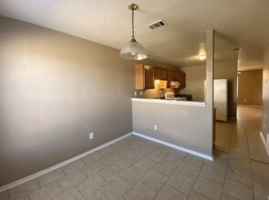 2801 Cantabrian Dr, Unit D in Killeen, TX - Foto de edificio - Building Photo