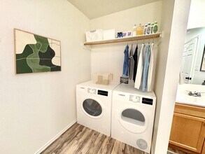 2117 E Broadway in Lubbock, TX - Building Photo - Building Photo