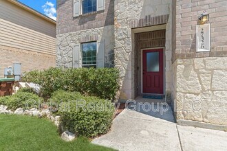 27326 Trinity Cross in San Antonio, TX - Building Photo - Building Photo