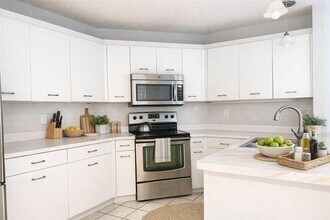 10461 NW 12th Ct in Plantation, FL - Foto de edificio - Building Photo