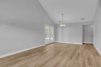 525 Rushing St in Richmond Hill, GA - Building Photo - Building Photo