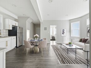 23 Bayview Ave in Jersey City, NJ - Building Photo - Building Photo