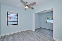 4370 Deleon St in Ft. Myers, FL - Building Photo - Building Photo