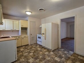 2408 Meadow Ln in Copperas Cove, TX - Building Photo - Building Photo