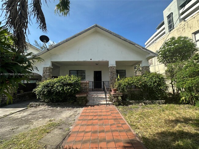 property at 566 NW 1st St
