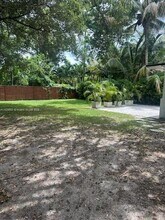 6880 SW 77th Ter in South Miami, FL - Building Photo - Building Photo