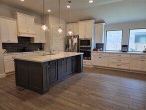 10022 Starry Night Ln in Manvel, TX - Building Photo - Building Photo