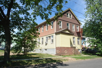 1140 Frank St in Roselle, NJ - Building Photo - Building Photo