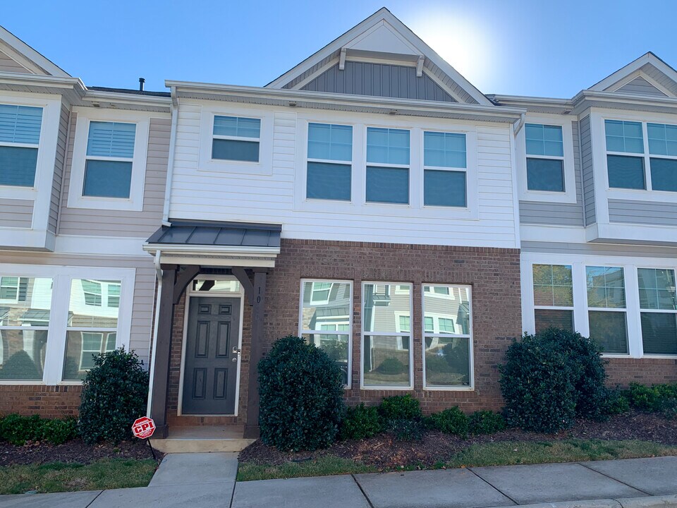 106 Synandra Dr in Mooresville, NC - Building Photo