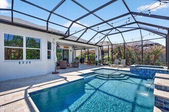 504 Coral Reef Way in Daytona Beach, FL - Building Photo - Building Photo