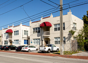 1521 SW 7 Street in Miami, FL - Building Photo - Building Photo