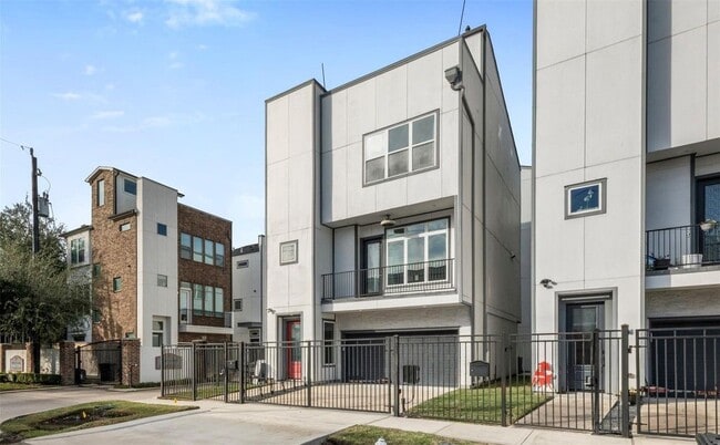 6106 Clarkson Ln in Houston, TX - Building Photo - Building Photo