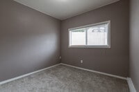 2102 NW Kelly Dr, Unit 18 - 6