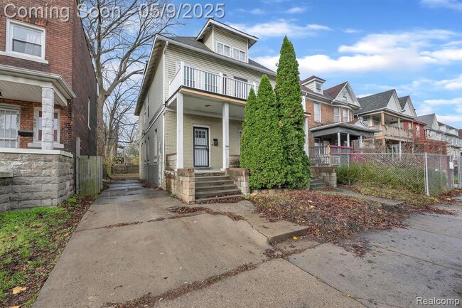 property at 1515 Campbell St