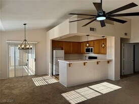 9901 Trailwood Dr in Las Vegas, NV - Building Photo