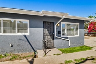 856 S Gregory St in San Diego, CA - Building Photo - Building Photo