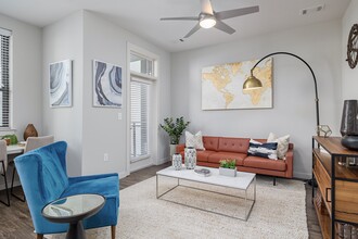 North and Line Apartments in Atlanta, GA - Foto de edificio - Building Photo