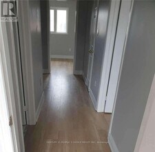 11 Canoe Glide Ln in Brampton, ON - Building Photo - Building Photo