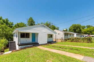 2611 Andrews St, Unit 101 in Chattanooga, TN - Building Photo - Building Photo